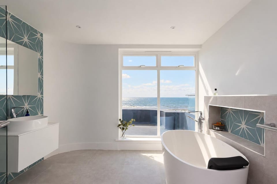 Bathroom, Sea view, Bath