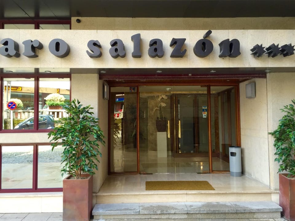 Facade/entrance, Facade/entrance