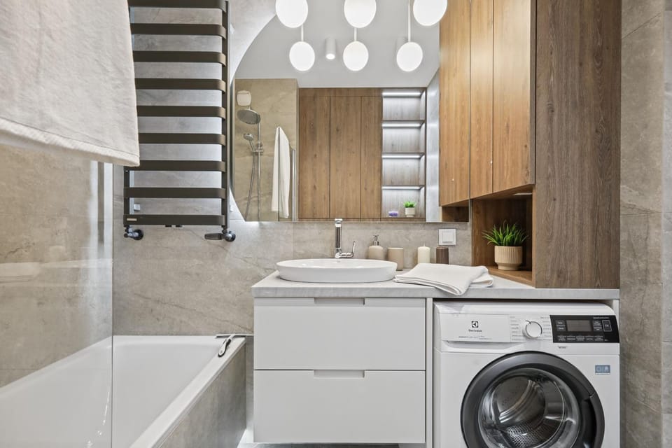 Bathroom, Bath, towels, washing machine