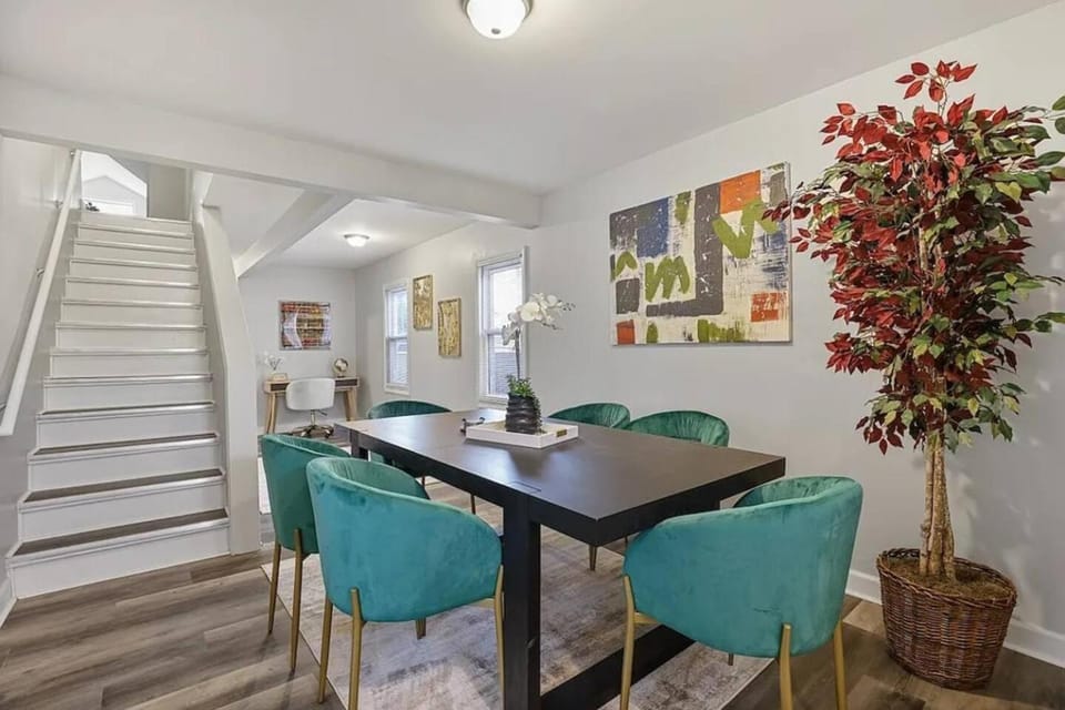Bright & Stylish 4BR Home in Hinsdale, IL House in Hinsdale