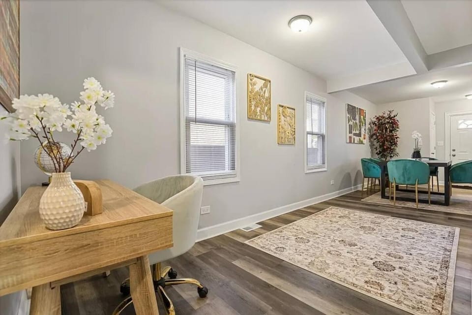 Bright & Stylish 4BR Home in Hinsdale, IL House in Hinsdale