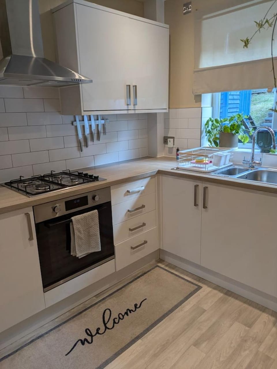 Cosy Home Perfect For Small Families and Trades House in Leeds