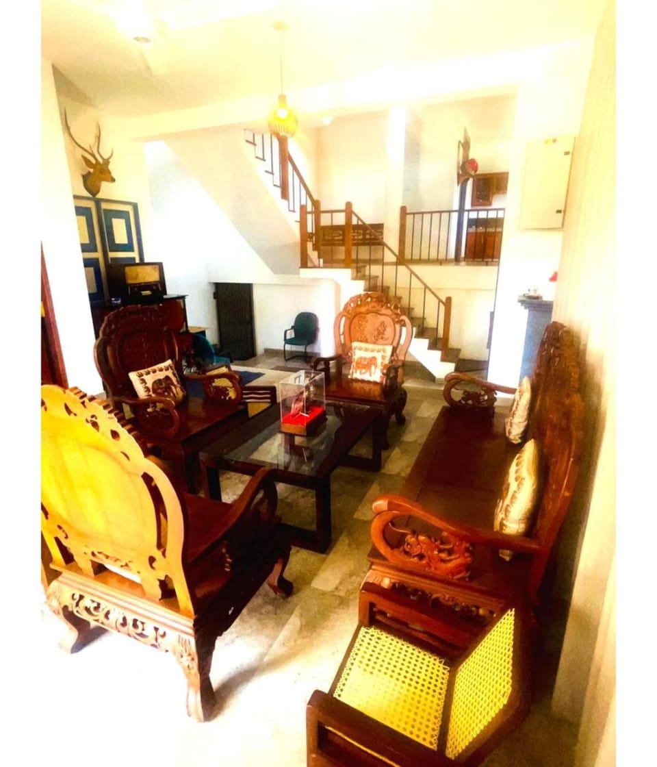 Communal lounge/ TV room, Living room, Seating area, Evening entertainment