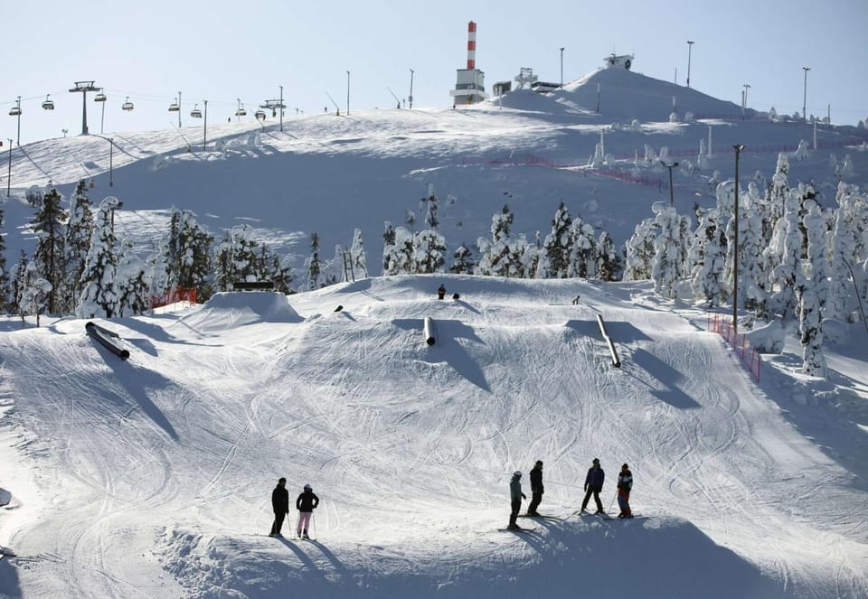 Winter, Skiing
