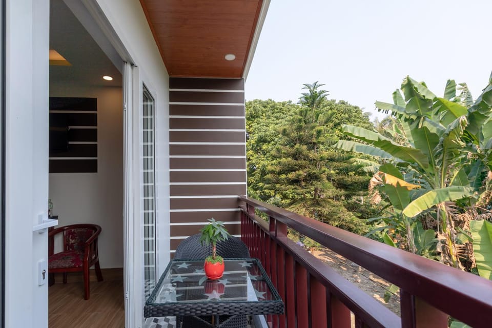 Balcony/Terrace, Garden view