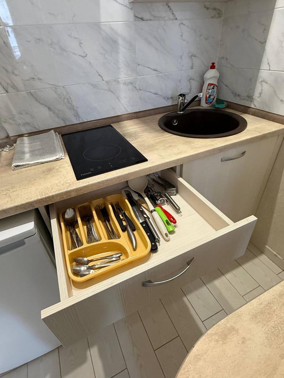 Kitchen or kitchenette, stove
