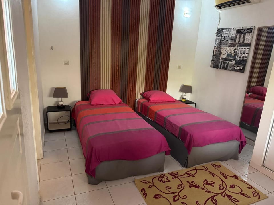 chambre cosy Bed and Breakfast in Mbour
