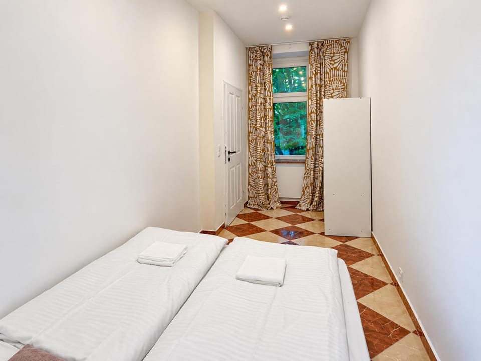 Bed, Bedroom, wardrobe