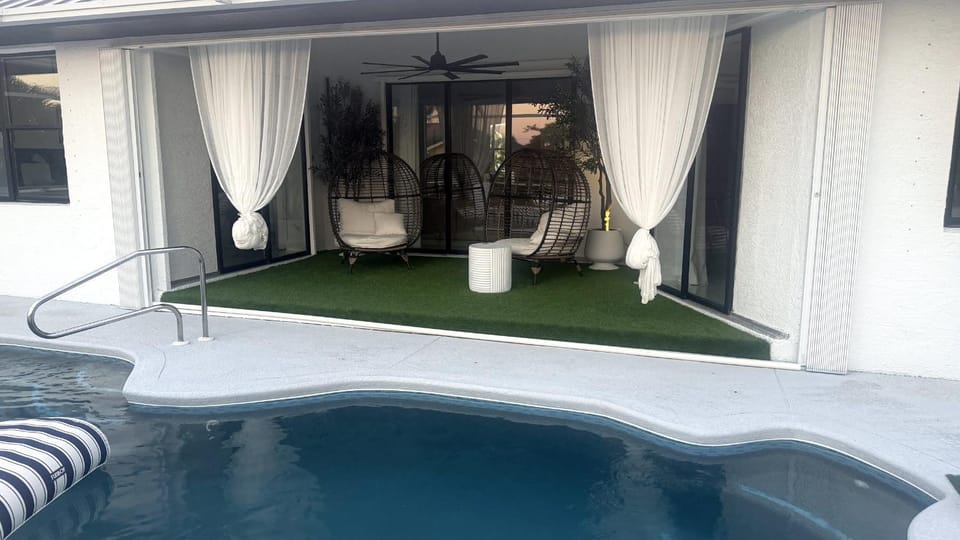 Patio, Swimming pool