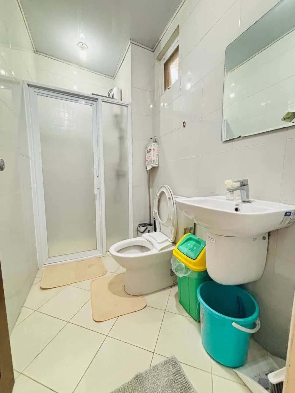 Shower, Toilet, Bathroom, bidet