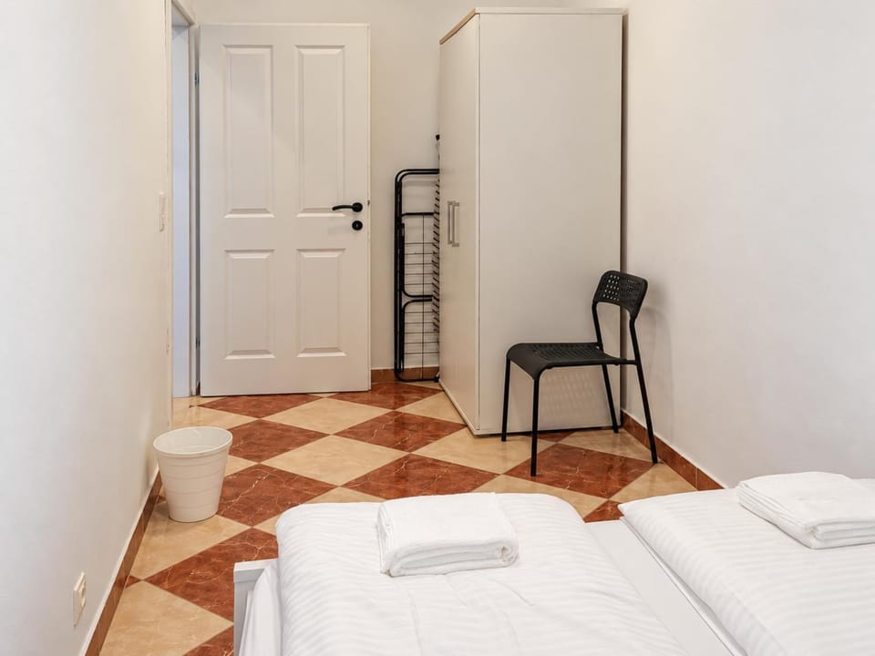 Bed, Bedroom, wardrobe