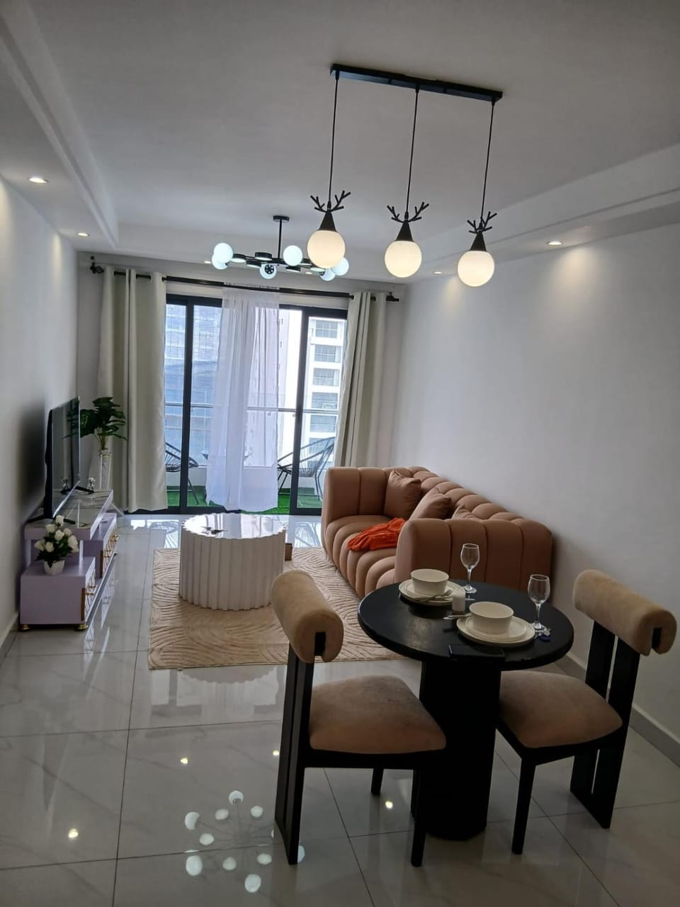 Living room, Seating area