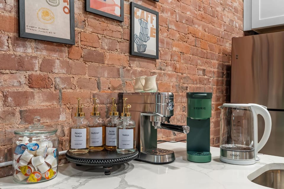 Coffee/tea facilities, Kitchen or kitchenette
