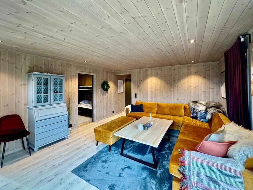 Kvitfjell Ski-in-out, beautiful views & EV-charger House in Innlandet