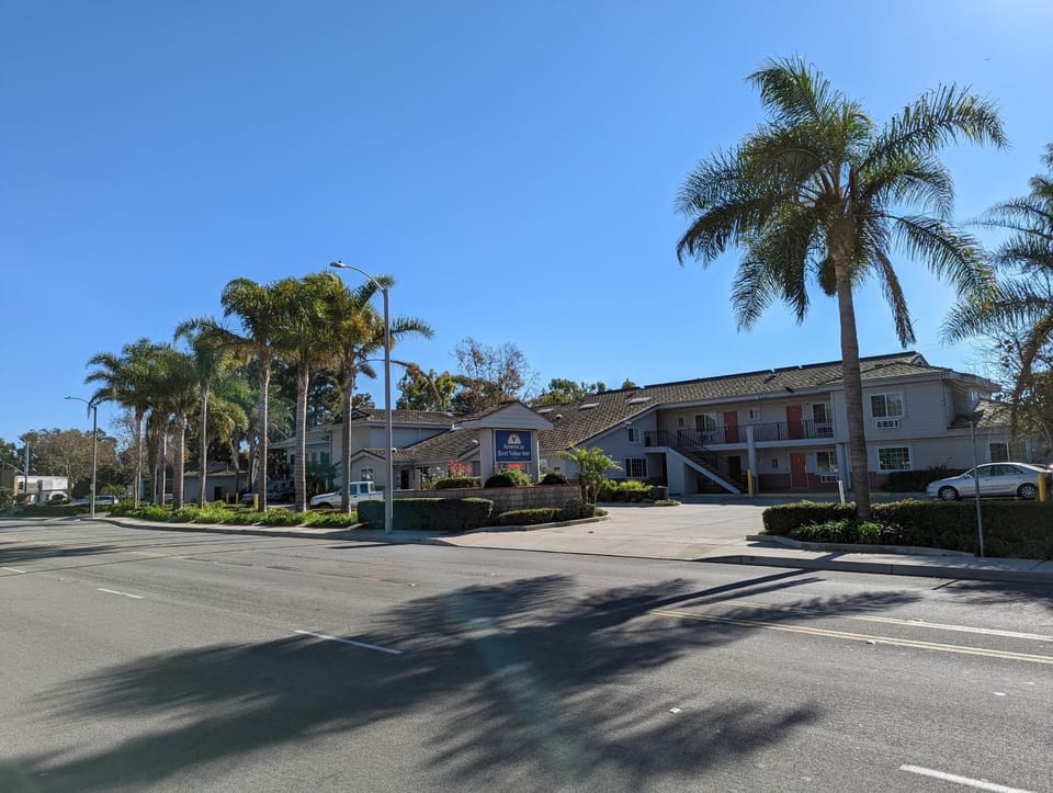 Property building, Facade/entrance, Parking