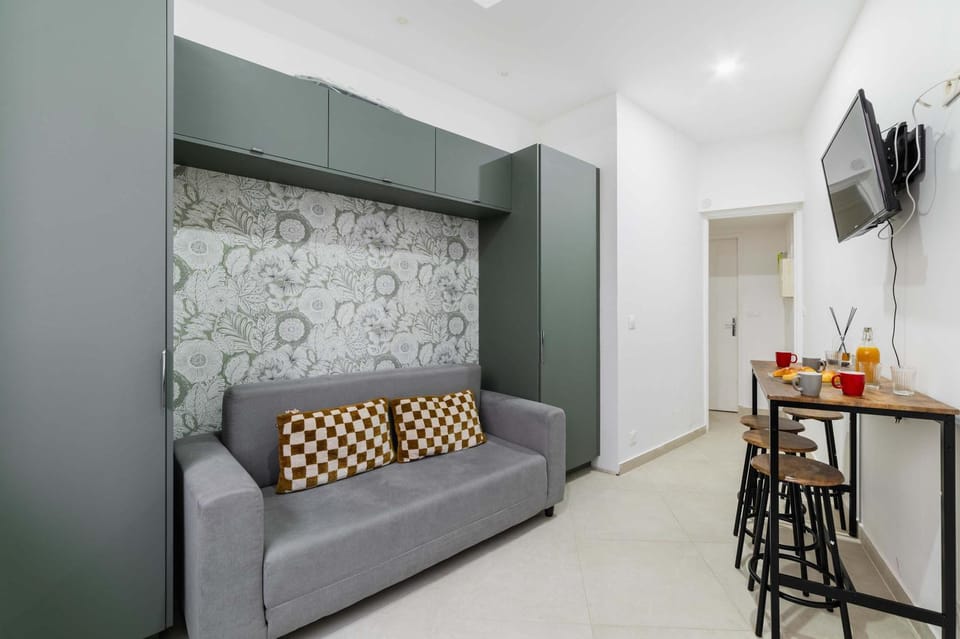 Appartement metro jaures tout equipe - Paris 19 Apartment in Paris