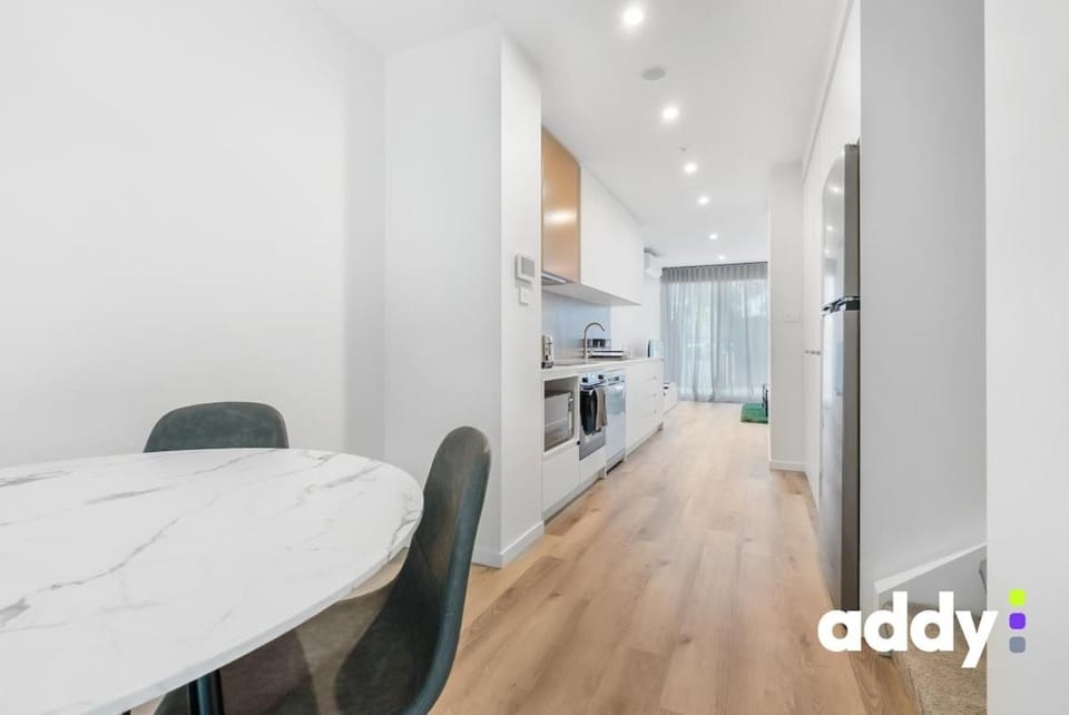 Brand New, two story terrace 70m from light rail Apartment in Canberra