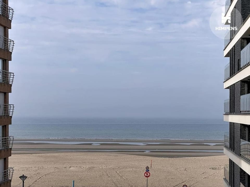 Flat Duynhuys - Sea View Koksijde Apartment in Koksijde