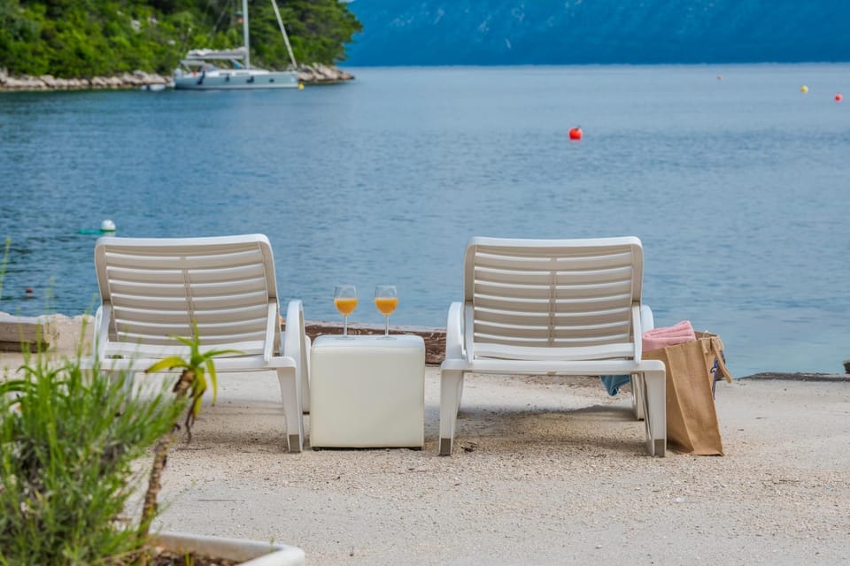 Day, Natural landscape, Beach, Sea view, sunbed