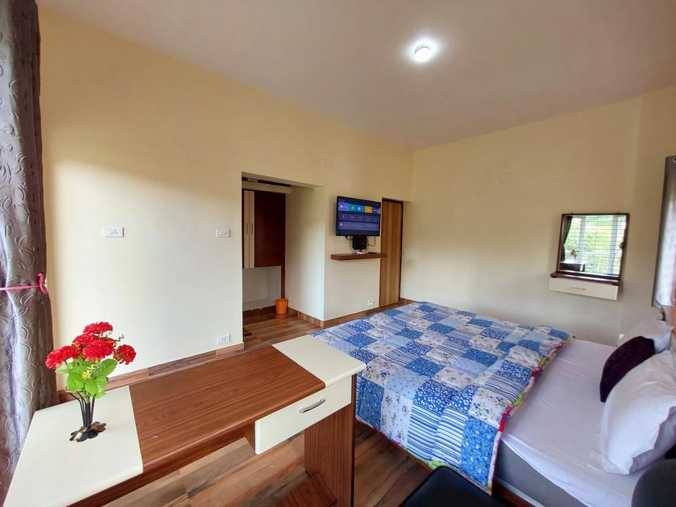 Serenity Home Stay Bed and Breakfast in Ooty