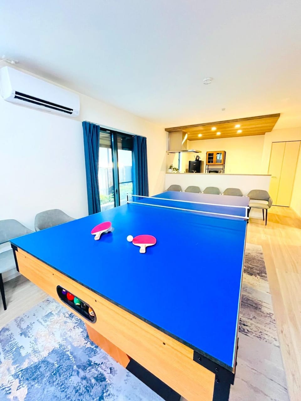 Max 12 people 10min drive from Fukuoka Airport Entire newly built 3LDK house 2 Houses Different Interiors 2 car parks House in Fukuoka