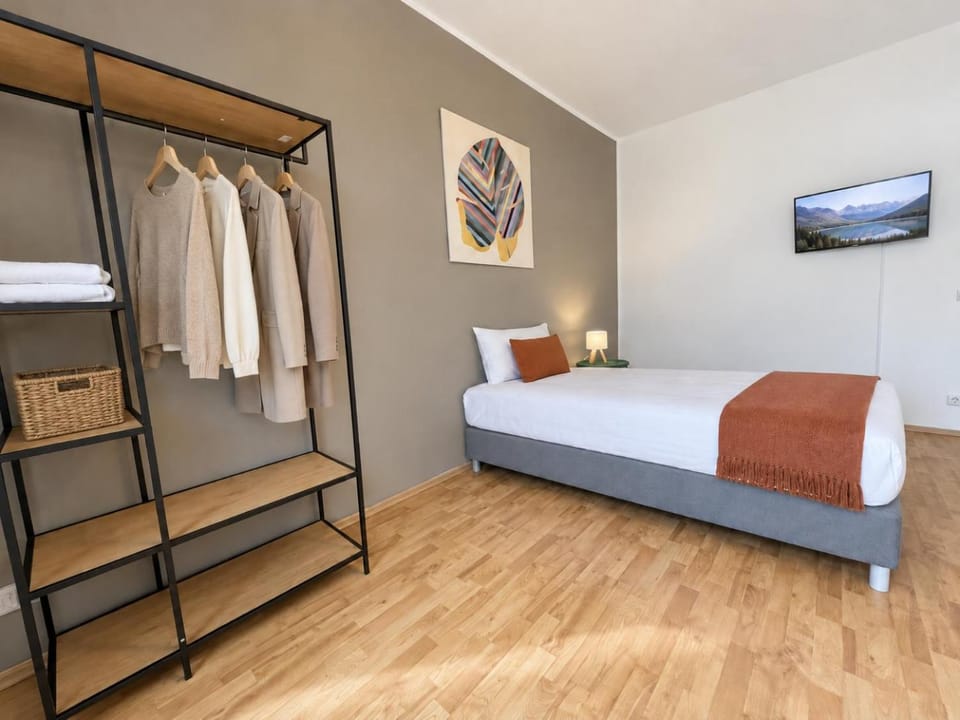 Bed, Photo of the whole room, Bedroom, wardrobe