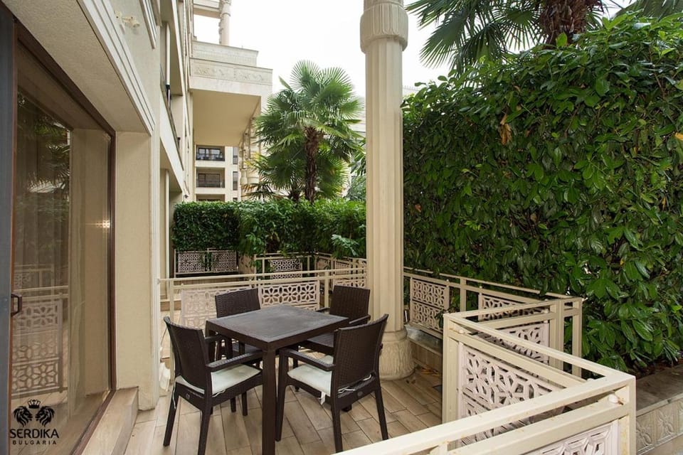 Property building, Day, Garden, View (from property/room), Balcony/Terrace, Garden view