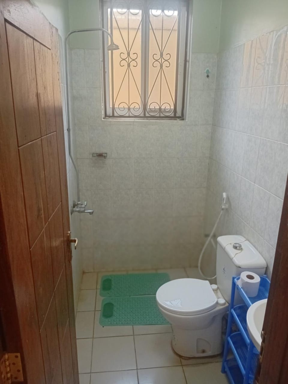 Secure & Central Private Entry near PPF Bed and Breakfast in Arusha