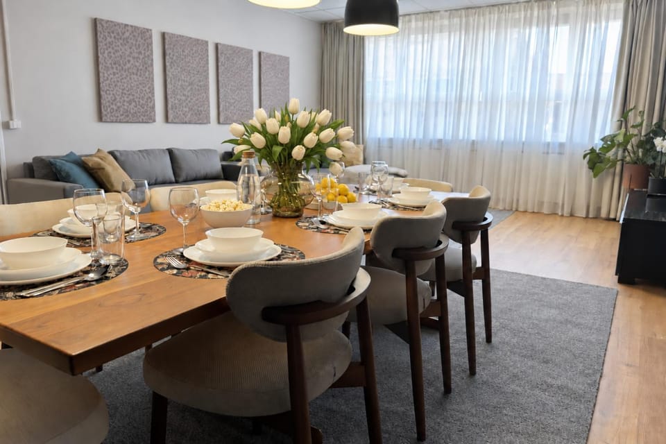 MAIER Suite Nürnberg-Stein A03 - 111 qm - nahe Palm Beach - Parkplatz - 24h Self Check-in Apartment in Nuremberg