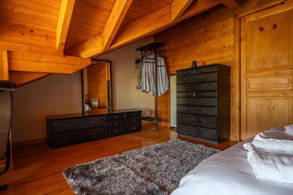 Bed, Bedroom, wardrobe