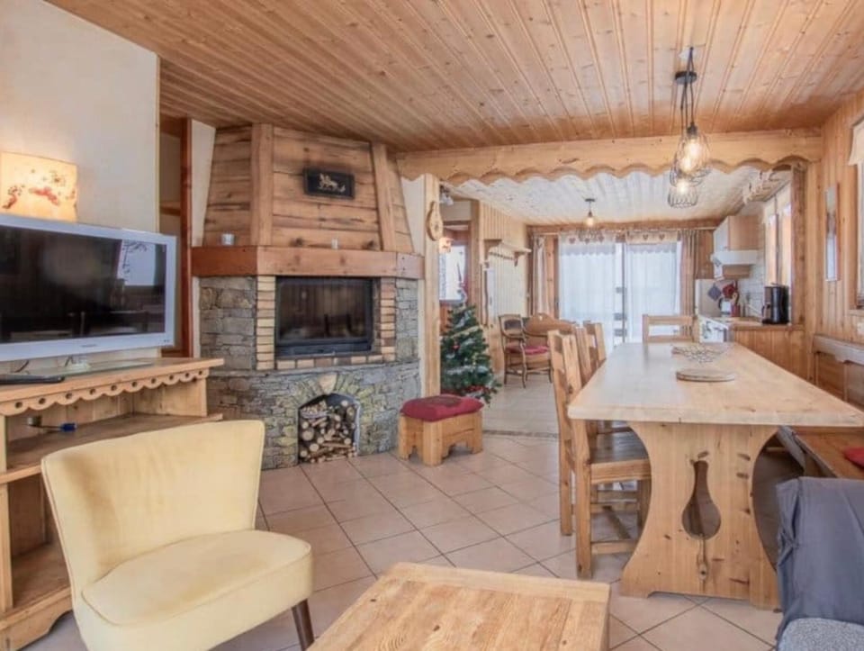 Property building, Living room