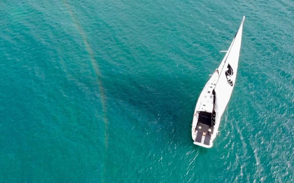 Enjoy Paradise on a beautiful yacht in Antigua Docked boat in Antigua and Barbuda