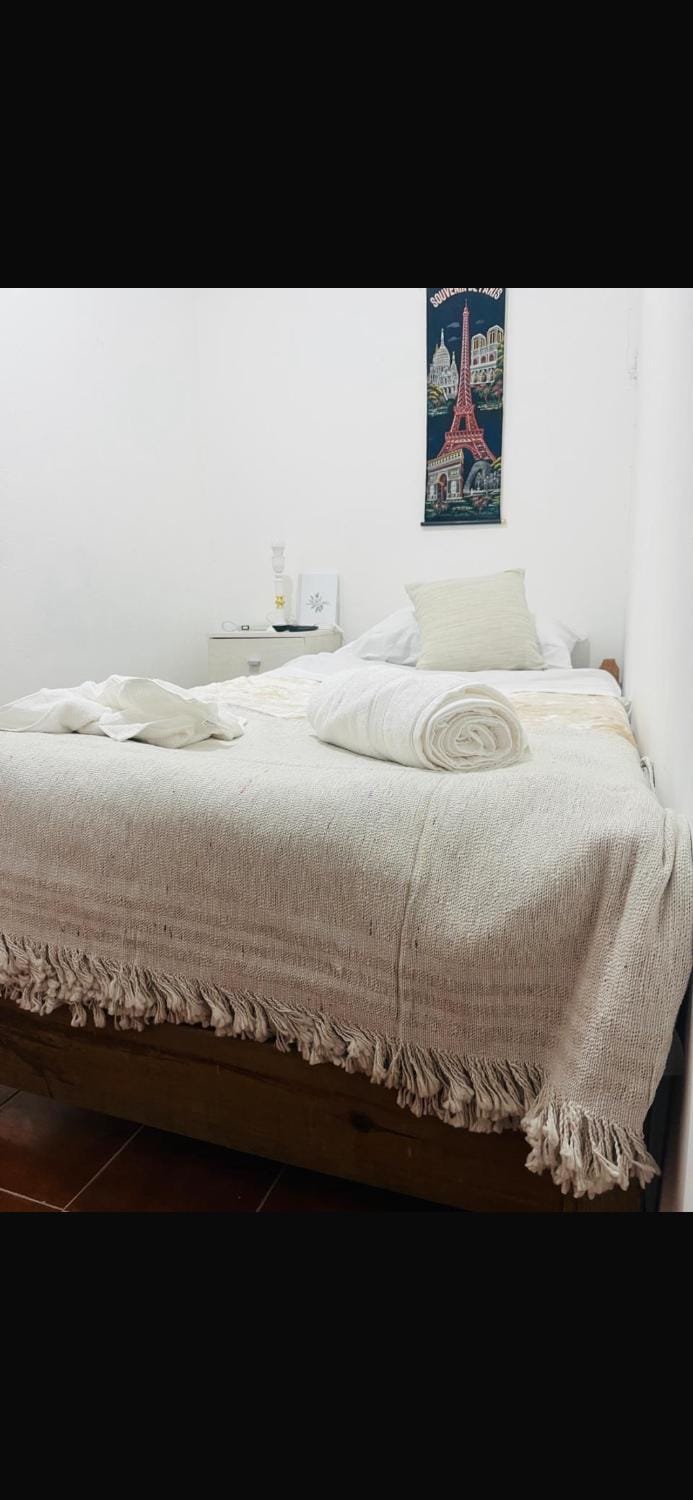 Juana'sHostel Bed and Breakfast in Ezeiza