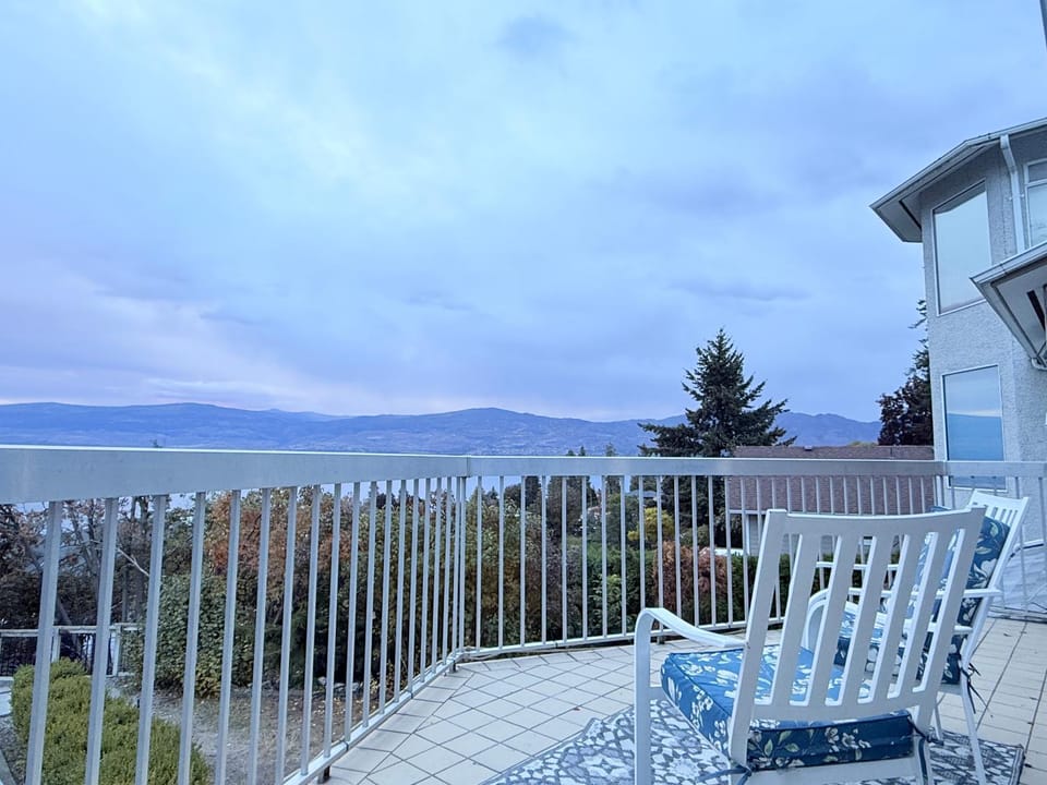 Natural landscape, View (from property/room), Balcony/Terrace