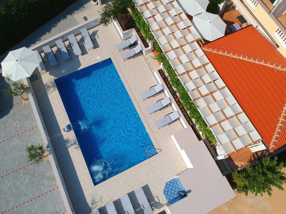 Pool view, Swimming pool, Swimming pool