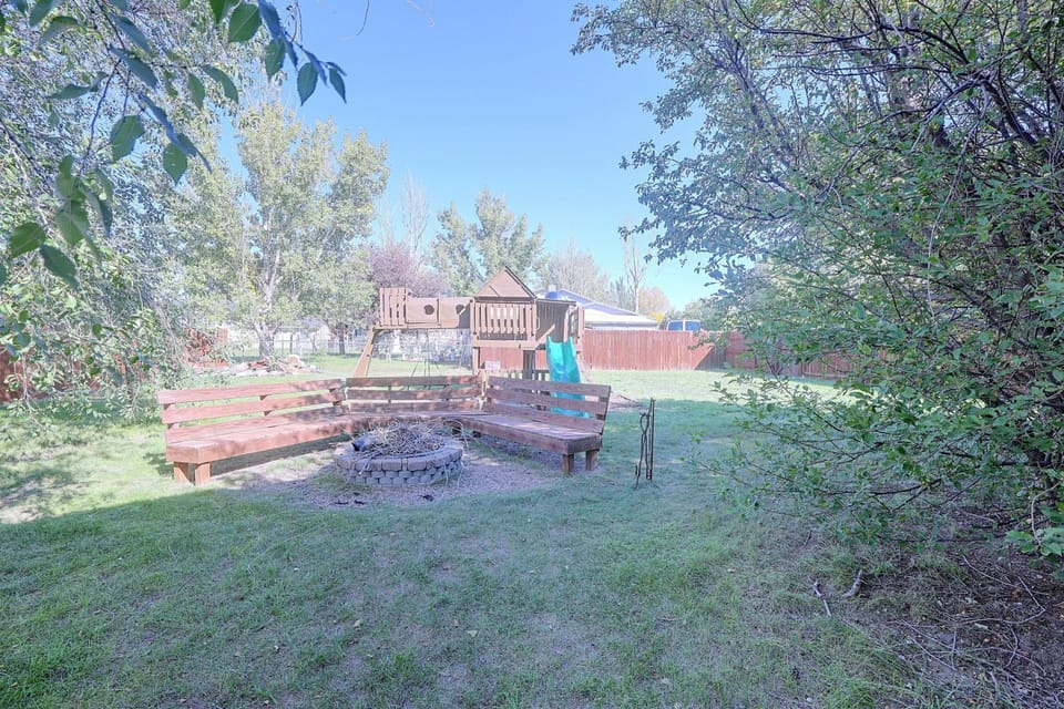 Private Hot Tub! Spacious Home in Rapid City House in Rapid City