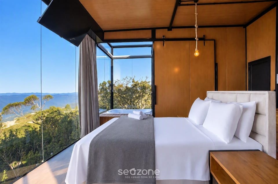 Bed, Bedroom, Mountain view