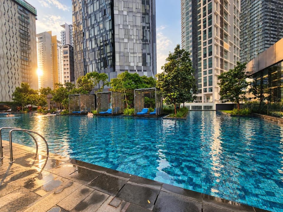 Pool view, Swimming pool