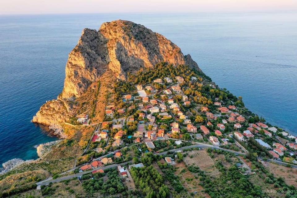 Villa del Golfo Urio with swimming pool shared by the two apartments it is essential to have a car Apartment in Sicily