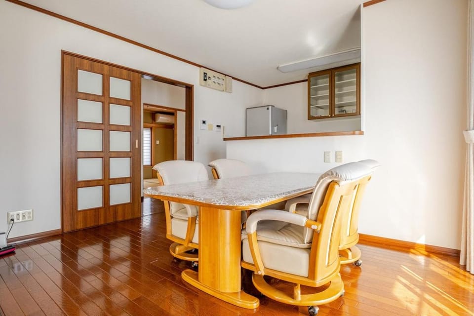 熱田広々な空間無料駐車場二台 House in Nagoya