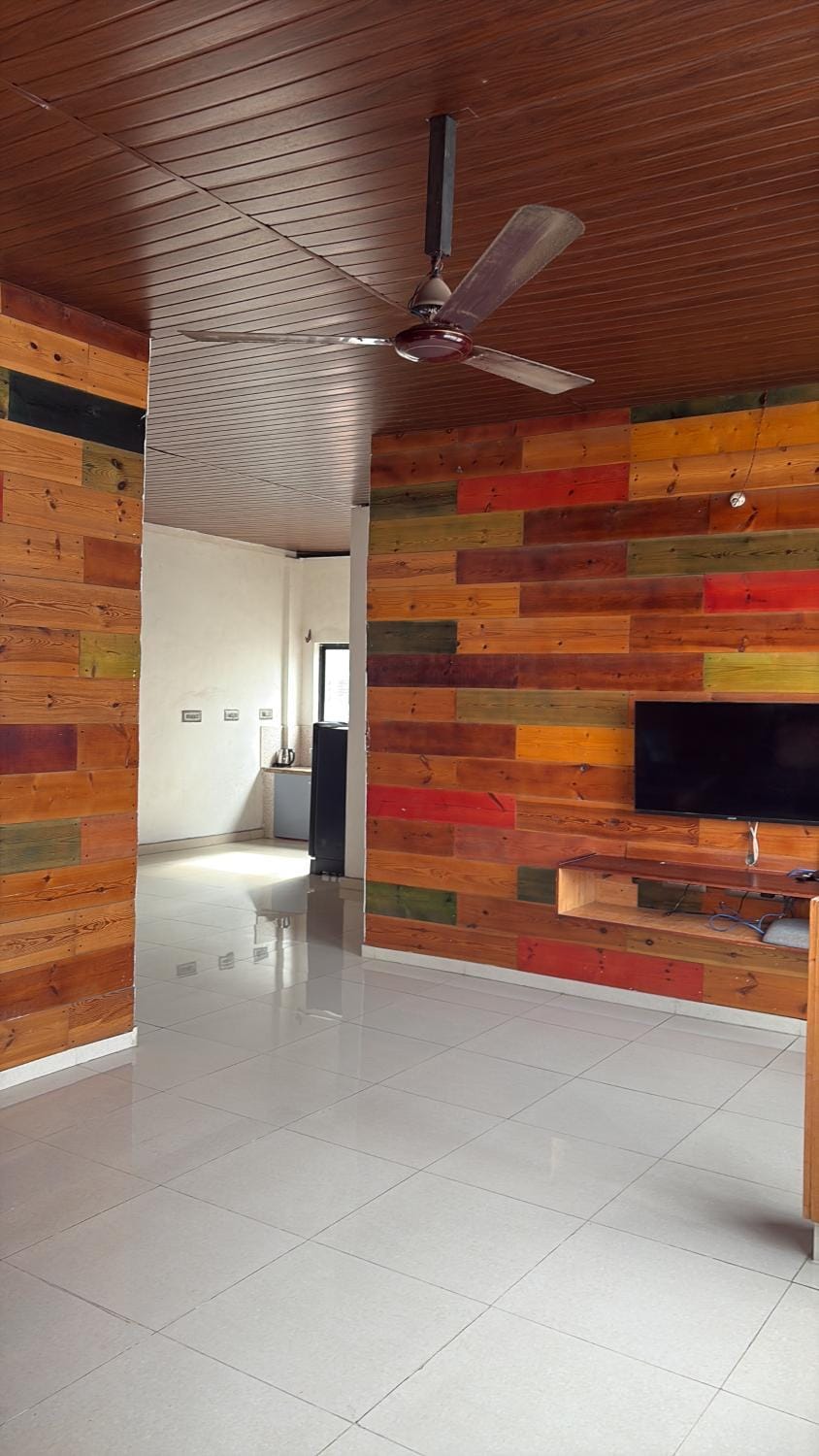 Urban woods 2bhk 8ppl stay Apartment in Bengaluru