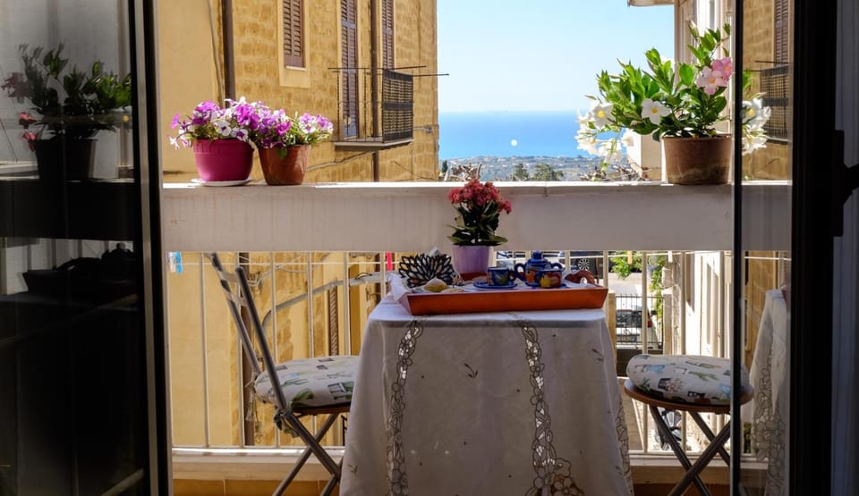 Balcony/Terrace, Sea view, Breakfast