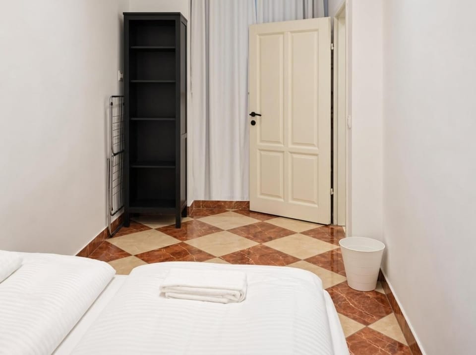 Bed, Bedroom, wardrobe