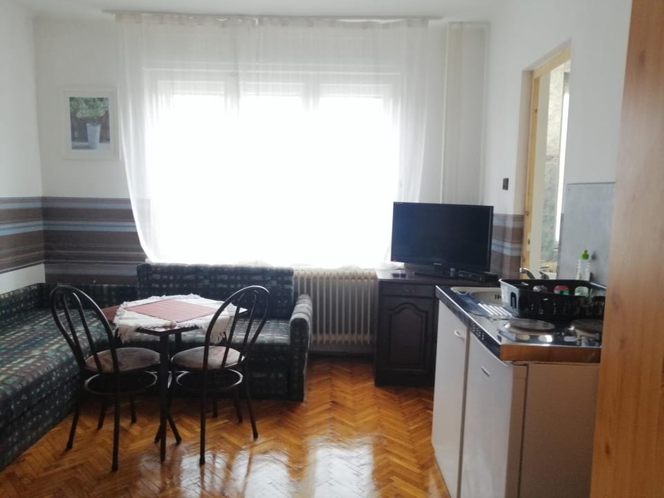 Belvárosi Vendégház Bed and Breakfast in Slovakia