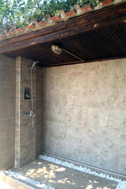 Garden, Bathroom