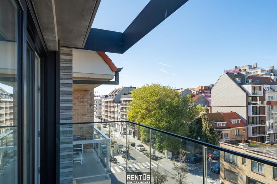 Day, View (from property/room), Balcony/Terrace, City view