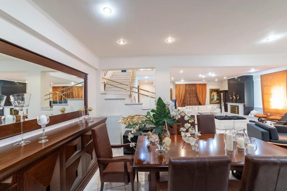 Elves Manson Apartment in Trikala