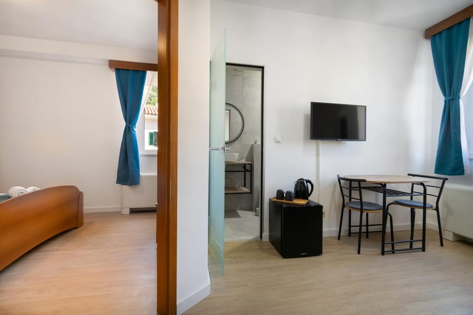 Living room, Bedroom