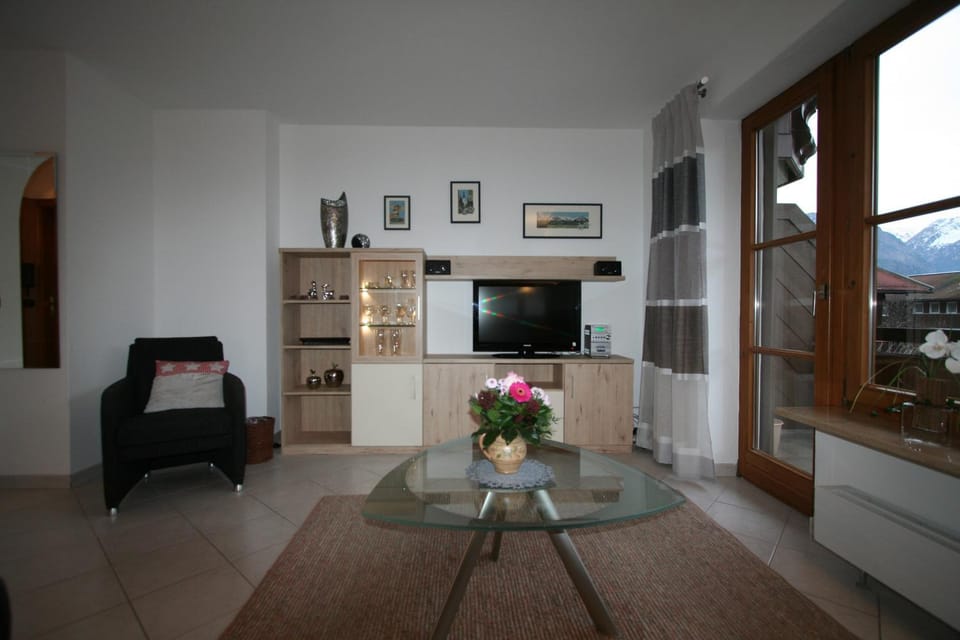 TV and multimedia, Balcony/Terrace, Living room