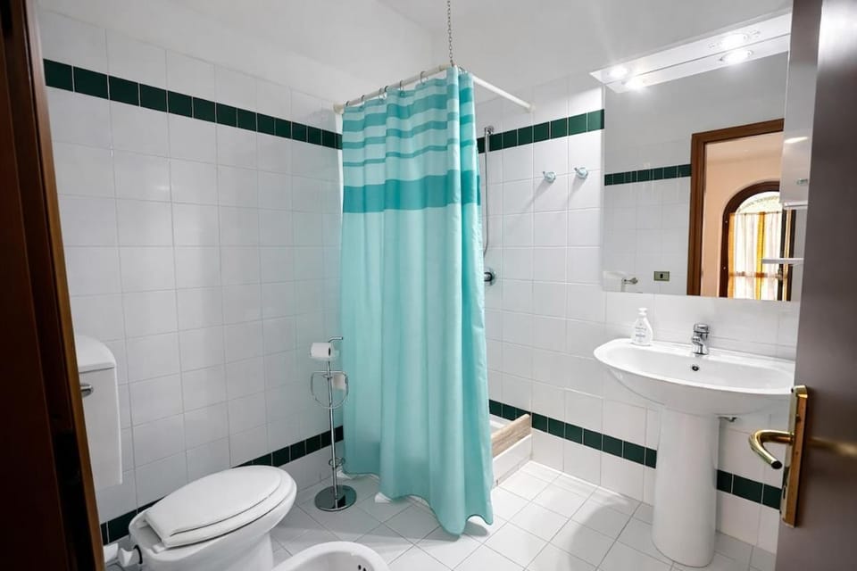 Mili apartment with garden near Saturnia Apartment in Montemerano
